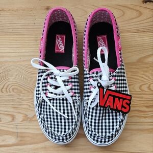 Vans Checker Gingham Hulle Black and White Pink Sole plaid nwt Size 2
